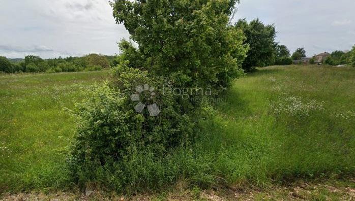 Zazidljivo zemljišče Domijanići, Žminj, 1.340m2