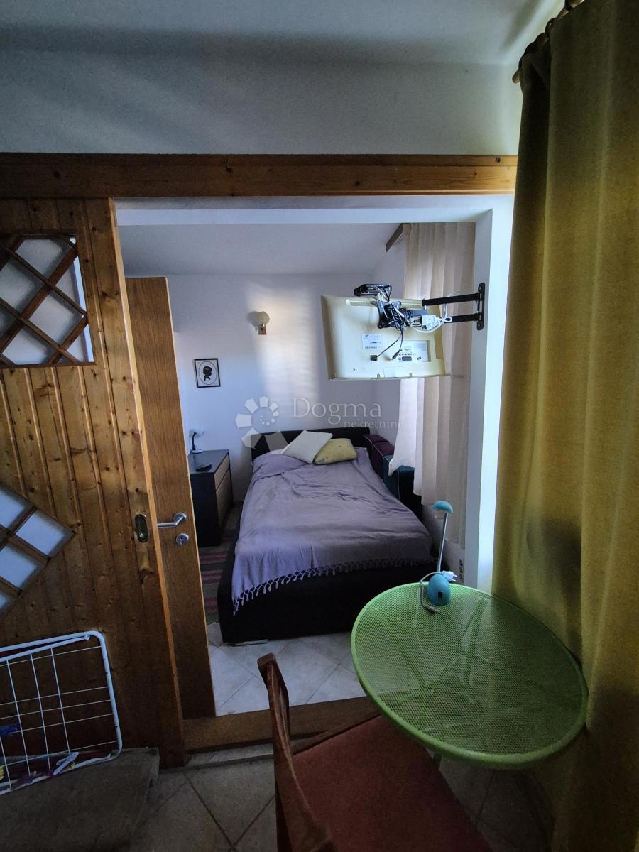 Hiša Novi Vinodolski, 219m2