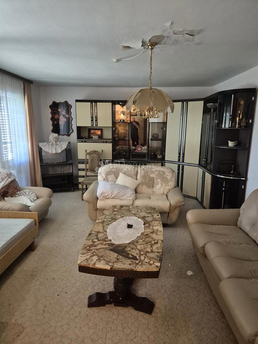 Hiša Novi Vinodolski, 489m2