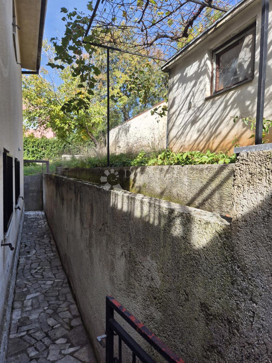 Hiša Novi Vinodolski, 489m2