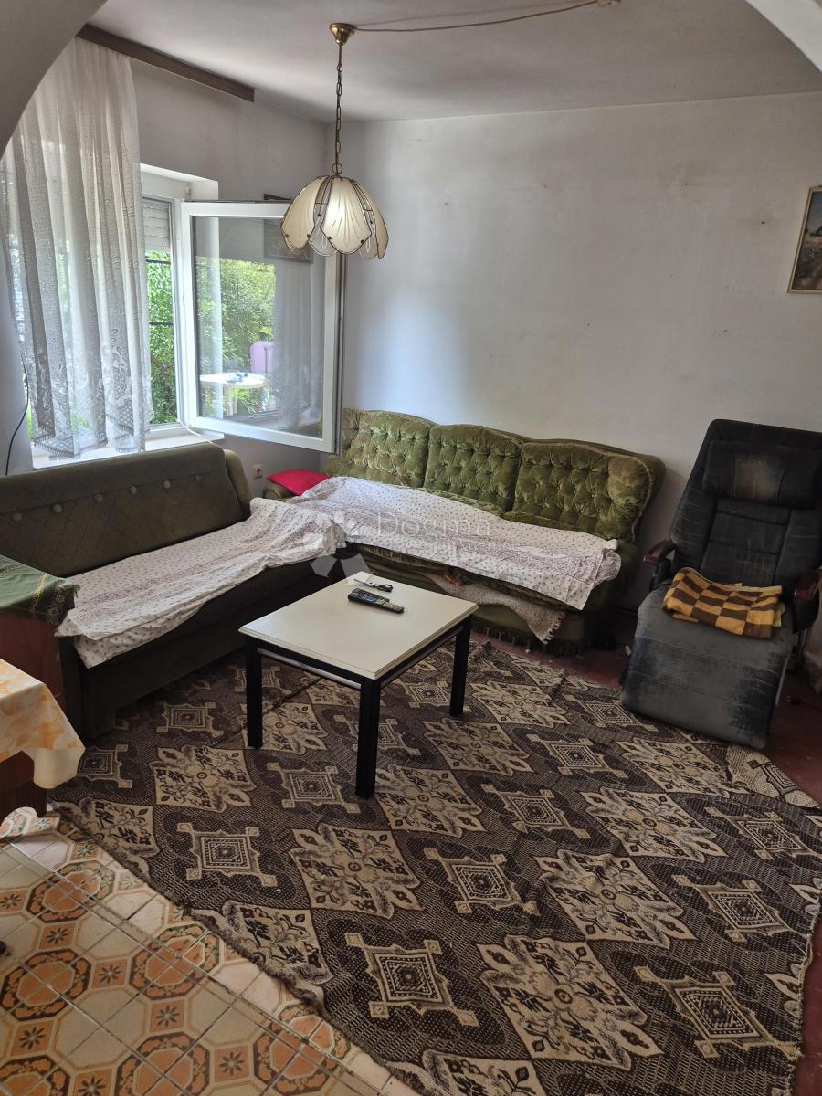 Hiša Novi Vinodolski, 489m2