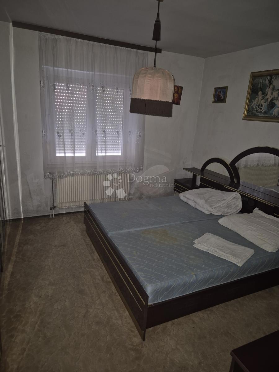 Hiša Novi Vinodolski, 489m2