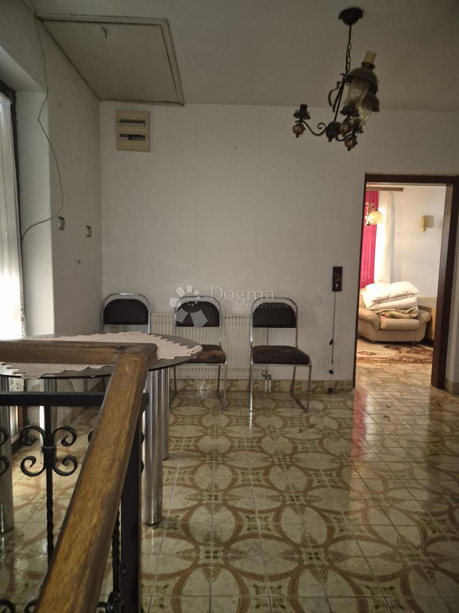 Hiša Novi Vinodolski, 489m2