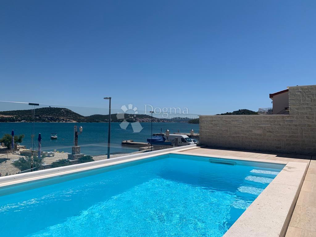 Stanovanje Betina, Tisno, 90,95m2