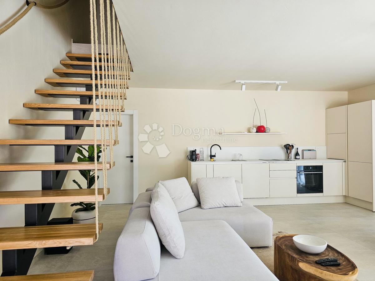 Hiša Žman, Sali, 172m2