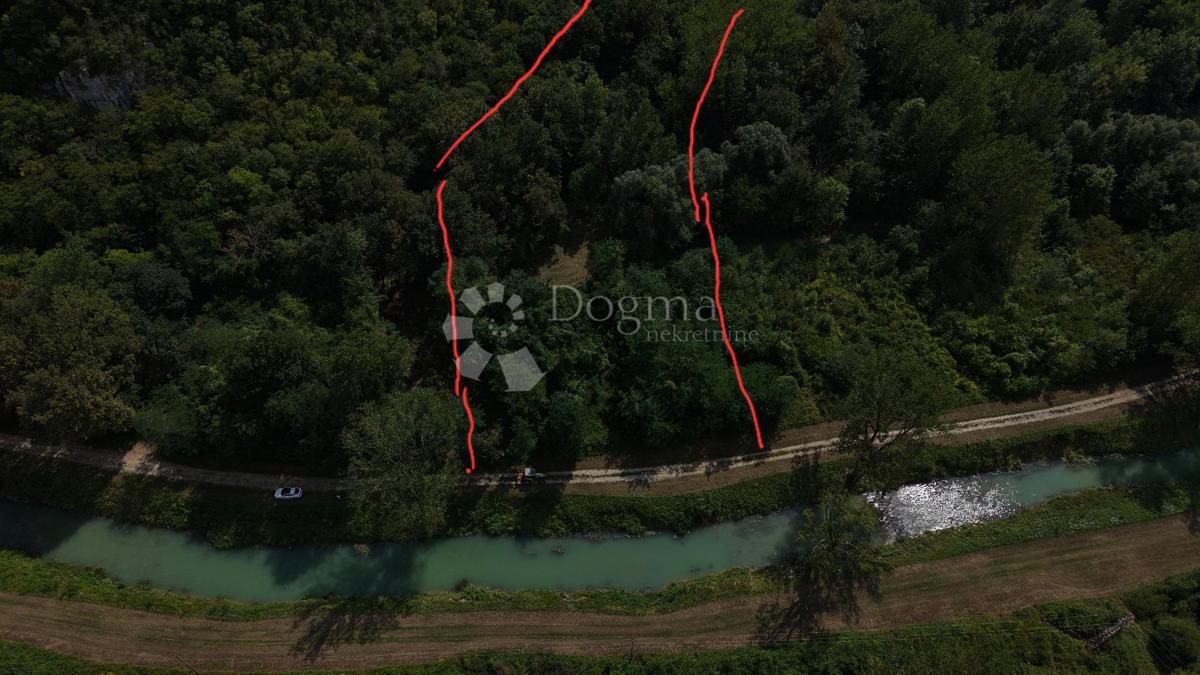 Kmetijsko zemljišče Sovinjak, Buzet, 1.002m2