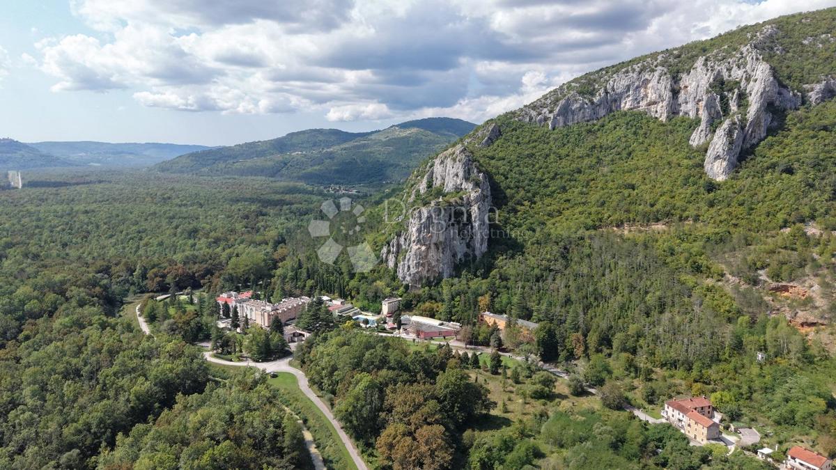 Kmetijsko zemljišče Sovinjak, Buzet, 1.002m2