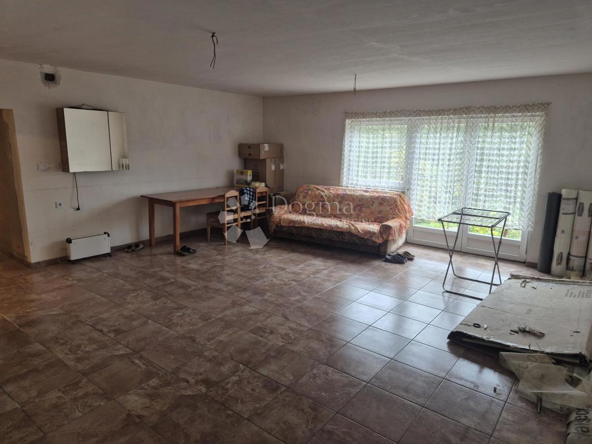 Hiša Mala Gora, Pregrada, 518m2