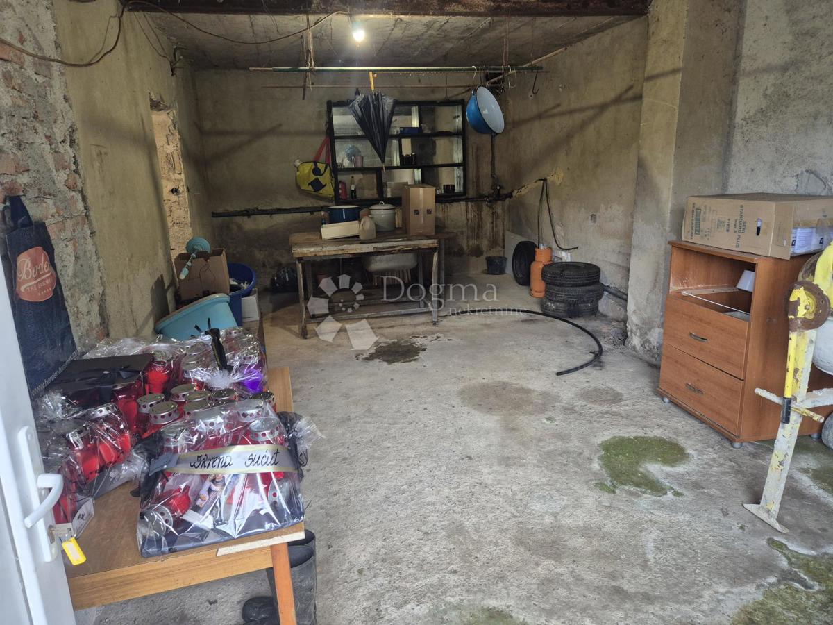 Hiša Mala Gora, Pregrada, 518m2