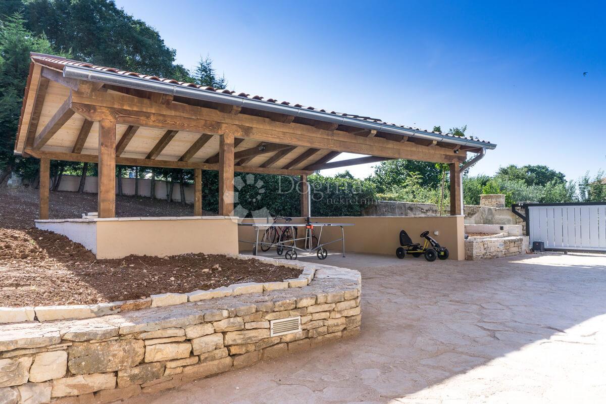 Hiša Smoljanci, Svetvinčenat, 180m2