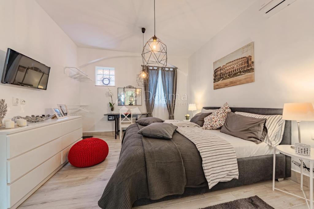 Stanovanje Centar, Pula, 58,68m2