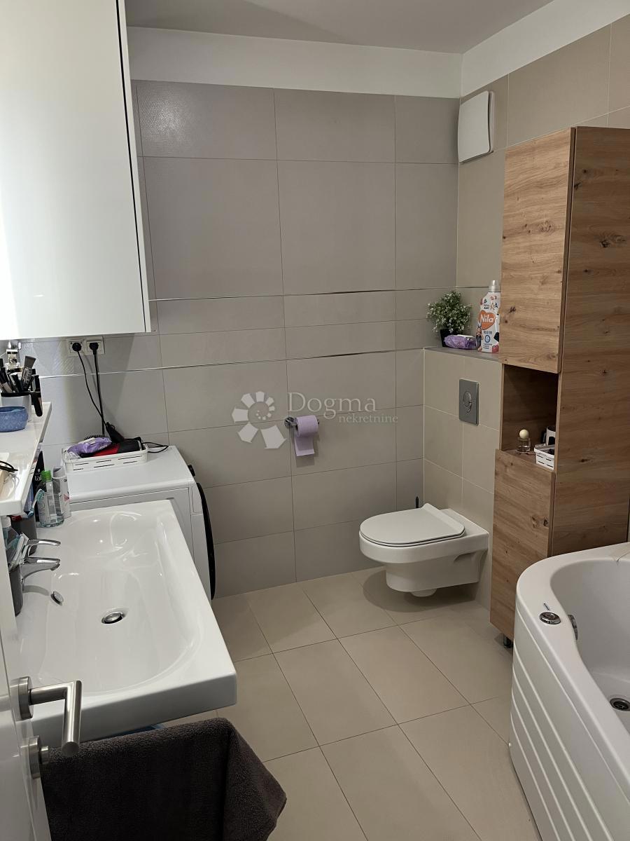 Stanovanje Kman, Split, 127m2