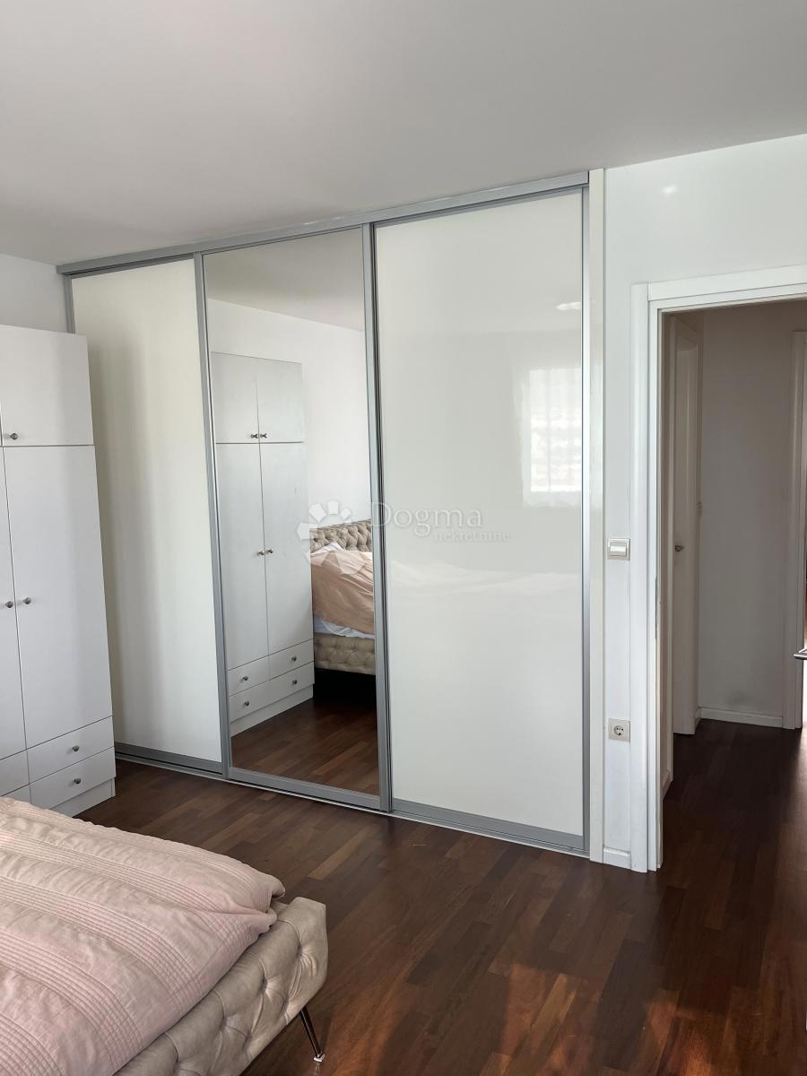 Stanovanje Kman, Split, 127m2