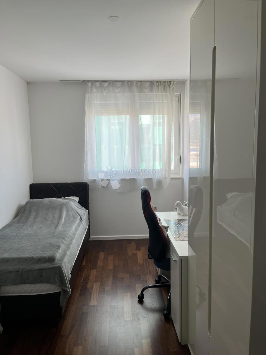 Stanovanje Kman, Split, 127m2