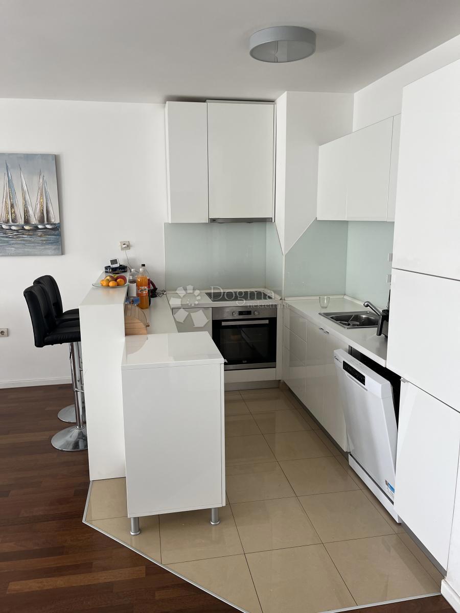 Stanovanje Kman, Split, 127m2