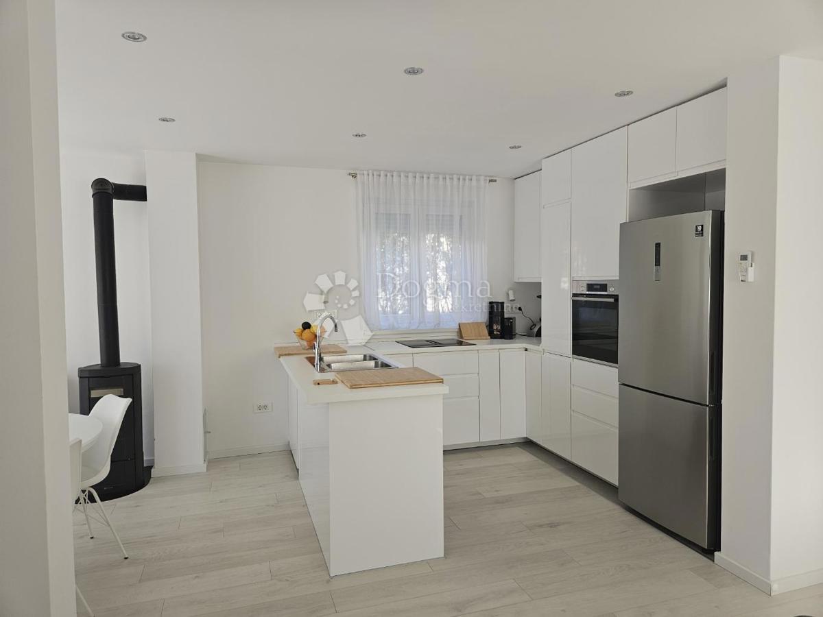 Hiša Mulo, Vrsi, Da, 144m2