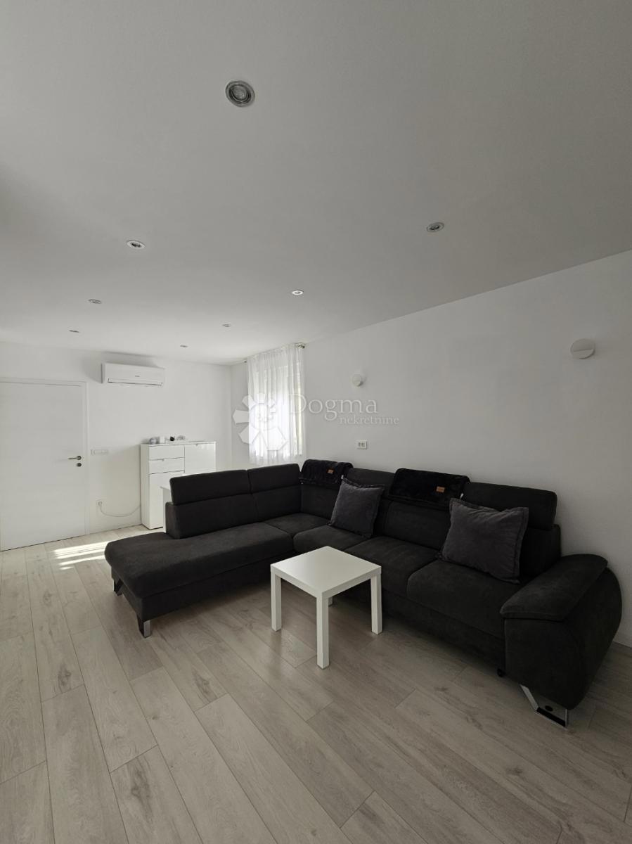 Hiša Mulo, Vrsi, Da, 144m2