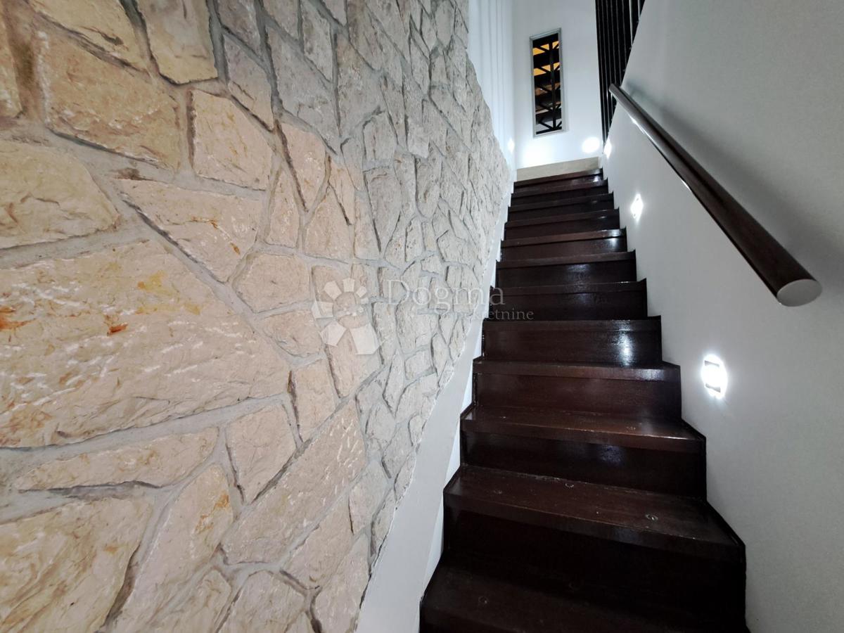 Hiša Crikvenica, 66m2