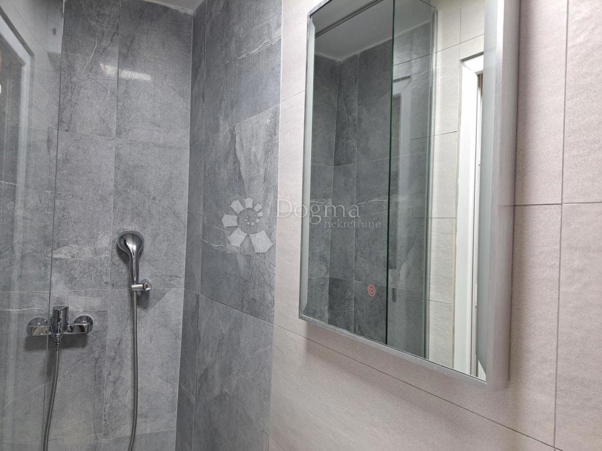 Hiša Crikvenica, 66m2