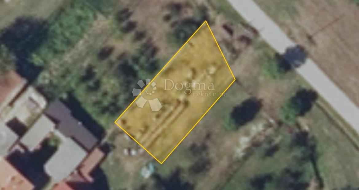 Zazidljivo zemljišče Bilje, 505m2