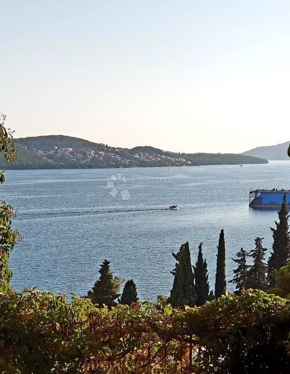 Zazidljivo zemljišče Okrug Gornji, Okrug, 2.126m2