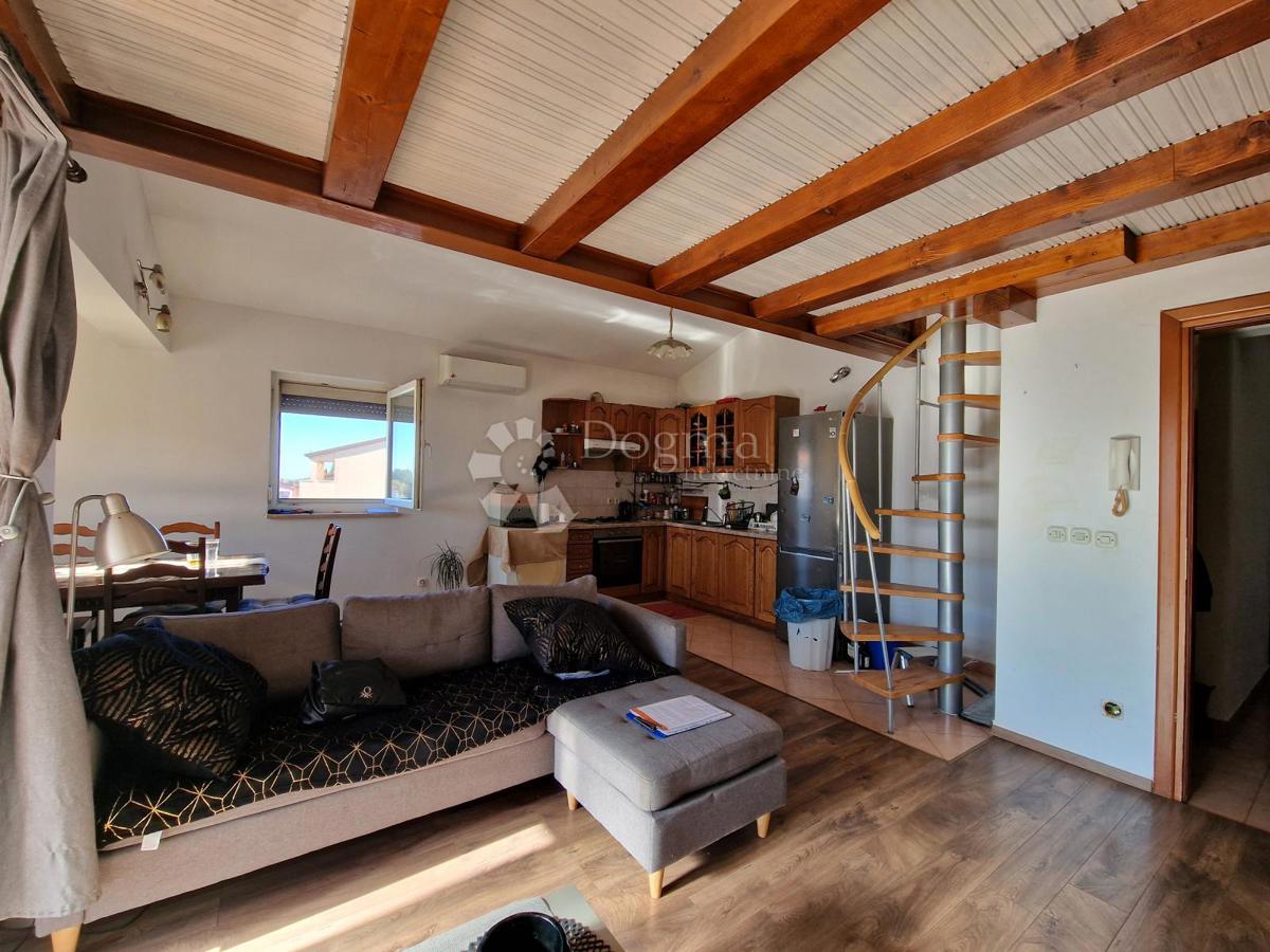 Stanovanje Nova Vas, Poreč, 75m2