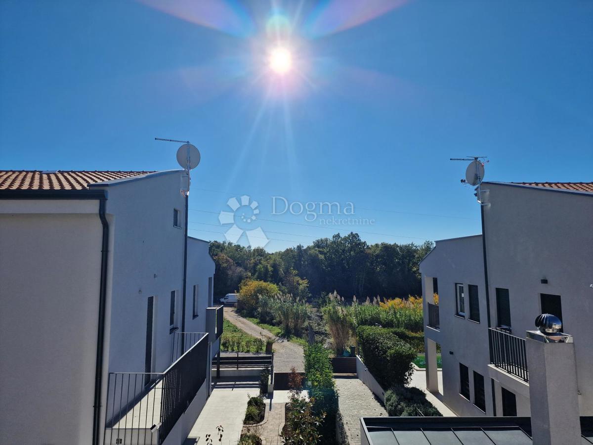 Stanovanje Nova Vas, Poreč, 75m2