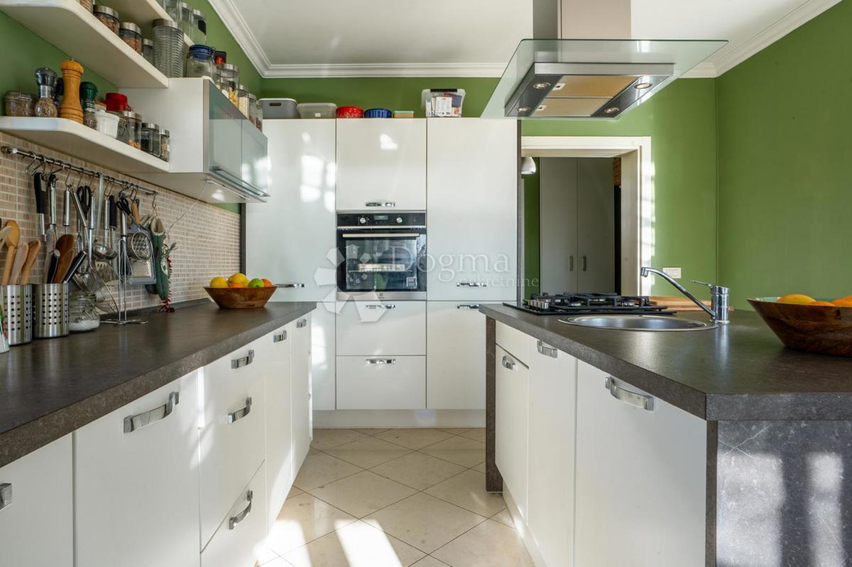 Stanovanje Doričići, Kostrena, 89,87m2