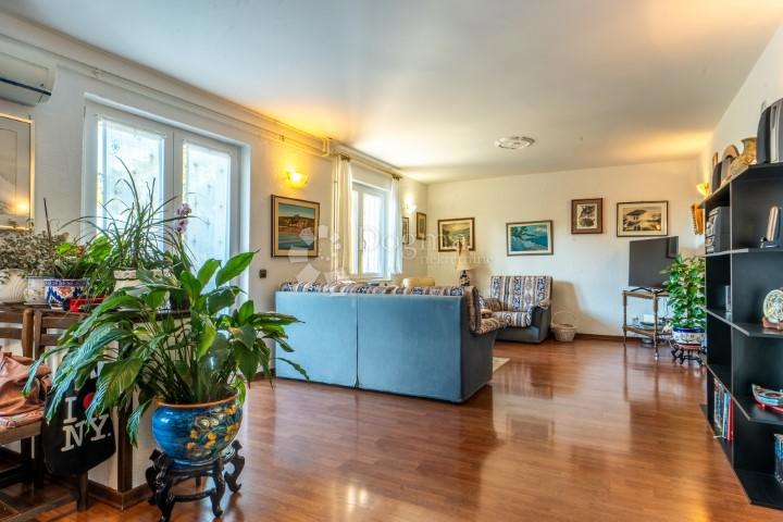 Hiša Kostrena, 126m2