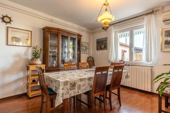 Hiša Kostrena, 126m2