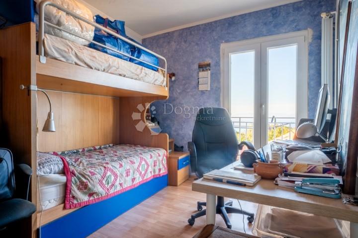 Hiša Kostrena, 126m2