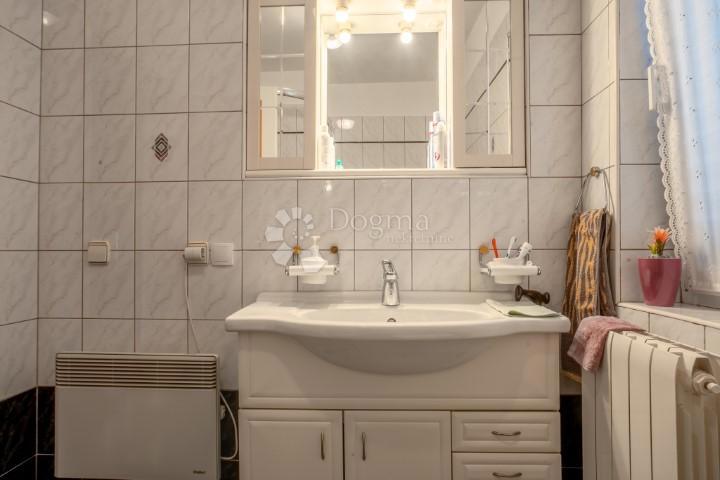 Hiša Kostrena, 126m2