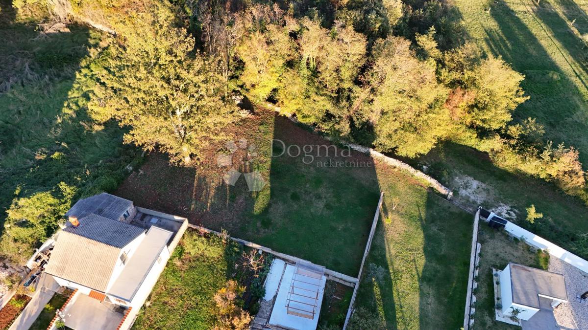 Zazidljivo zemljišče Rakalj, Marčana, 720,86m2