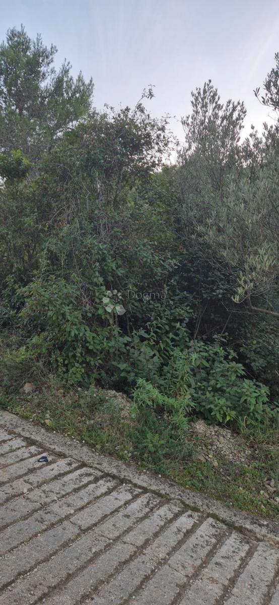 Zazidljivo zemljišče Kali, 33m2