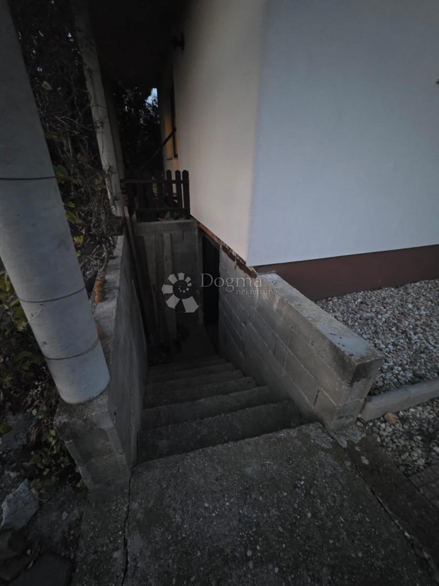 Hiša Vinica Breg, Vinica, 85m2