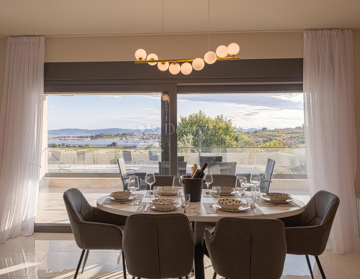 Hiša Crno, Zadar, Jadranska magistrala, 95m2