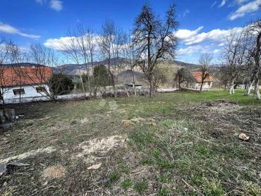 Zazidljivo zemljišče Vujnovići, Vrbovsko, 950m2