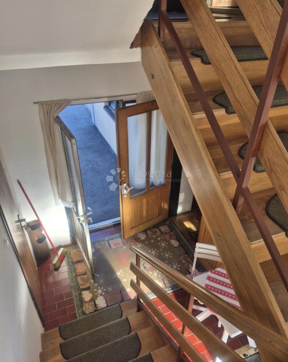 Hiša Lučice, Delnice, 229,50m2