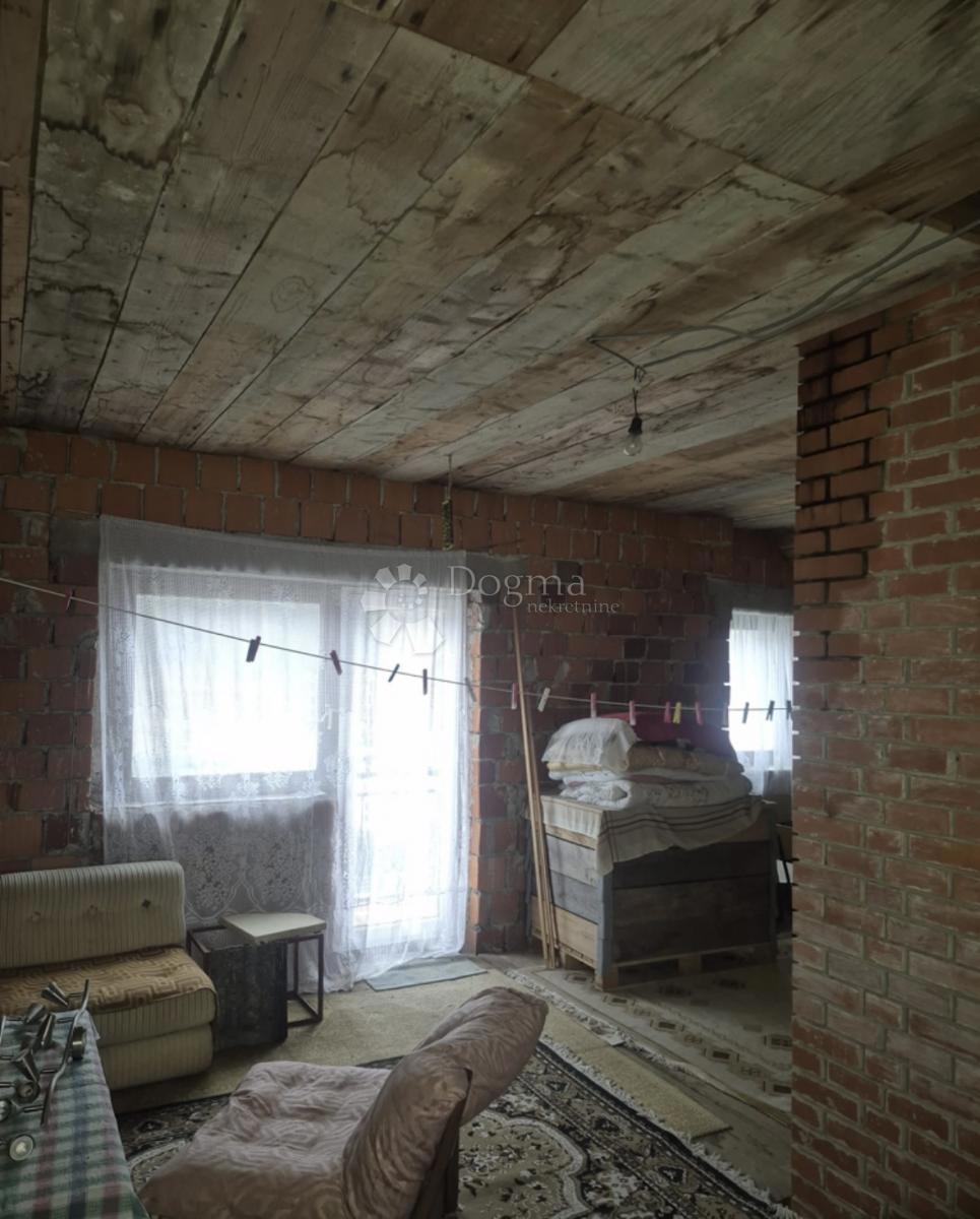 Hiša Lučice, Delnice, 229,50m2