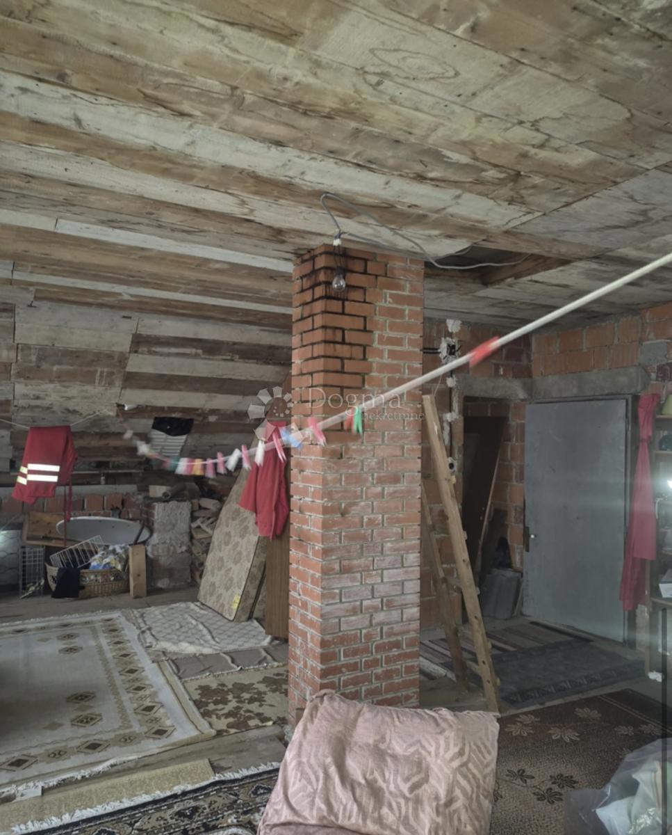 Hiša Lučice, Delnice, 229,50m2