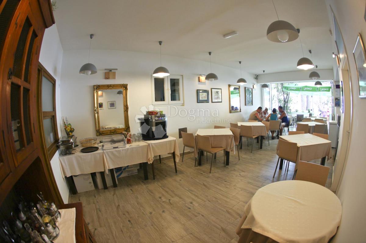 Poslovni prostor Živogošće, Podgora, 108,51m2