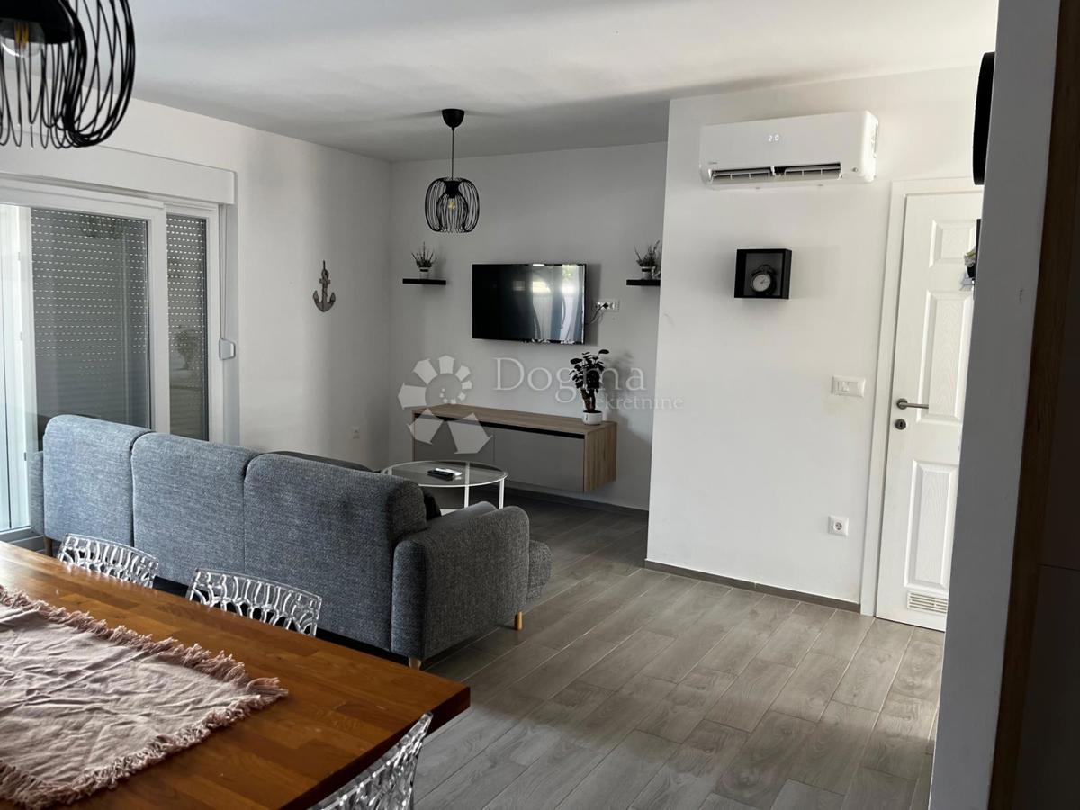 Stanovanje Ugljan, Preko, 115,40m2