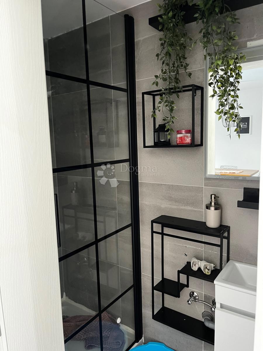 Stanovanje Ugljan, Preko, 115,40m2