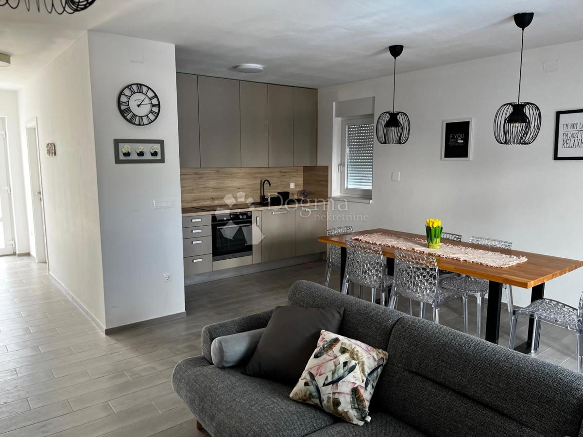 Stanovanje Ugljan, Preko, 115,40m2