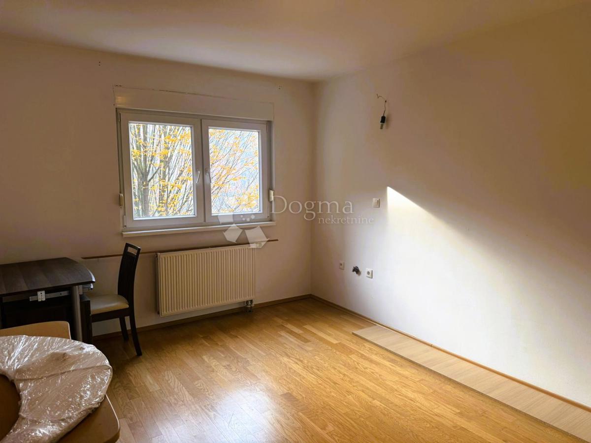 Stanovanje Centar, Varaždin, 77m2