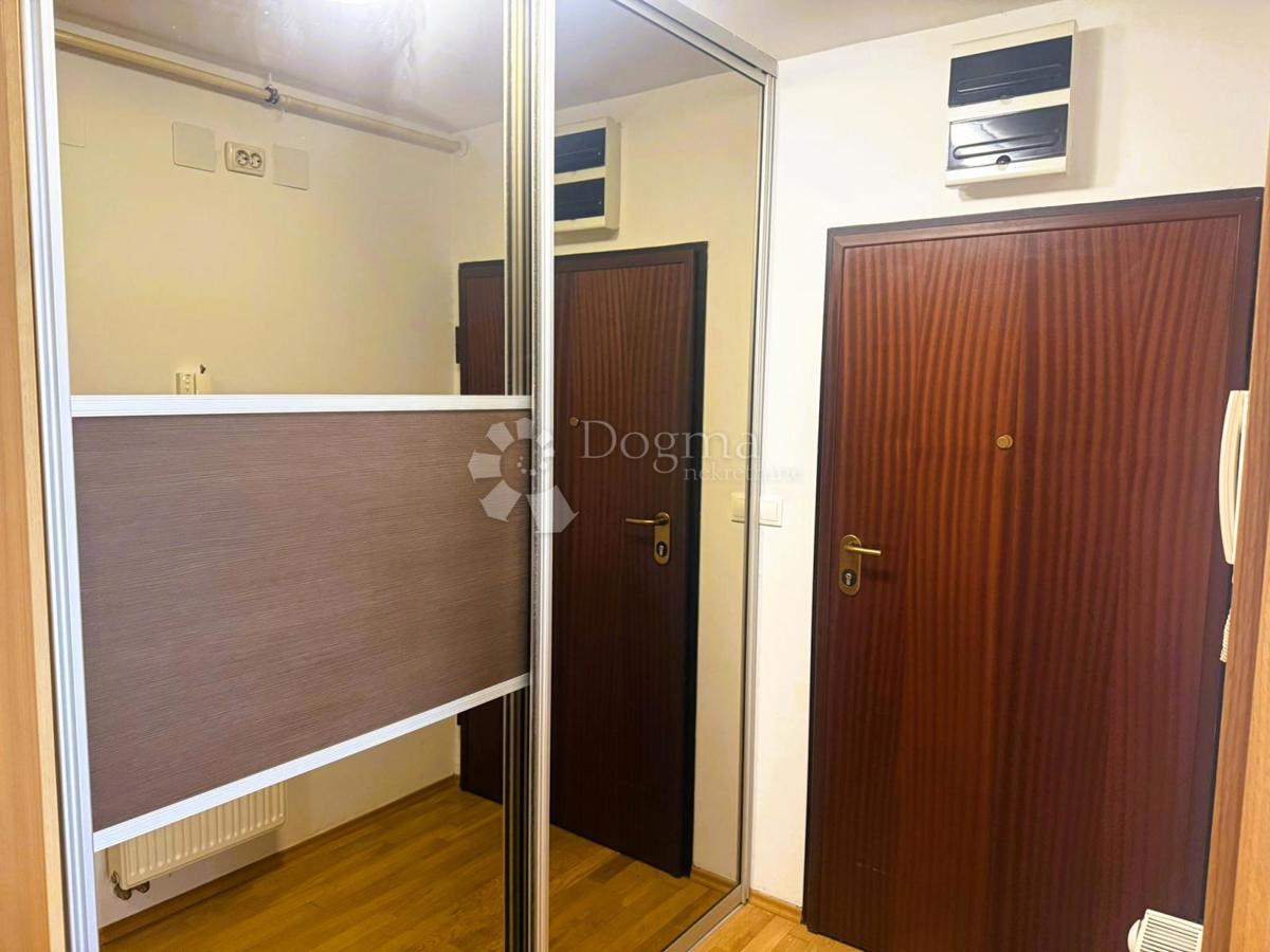 Stanovanje Centar, Varaždin, 77m2