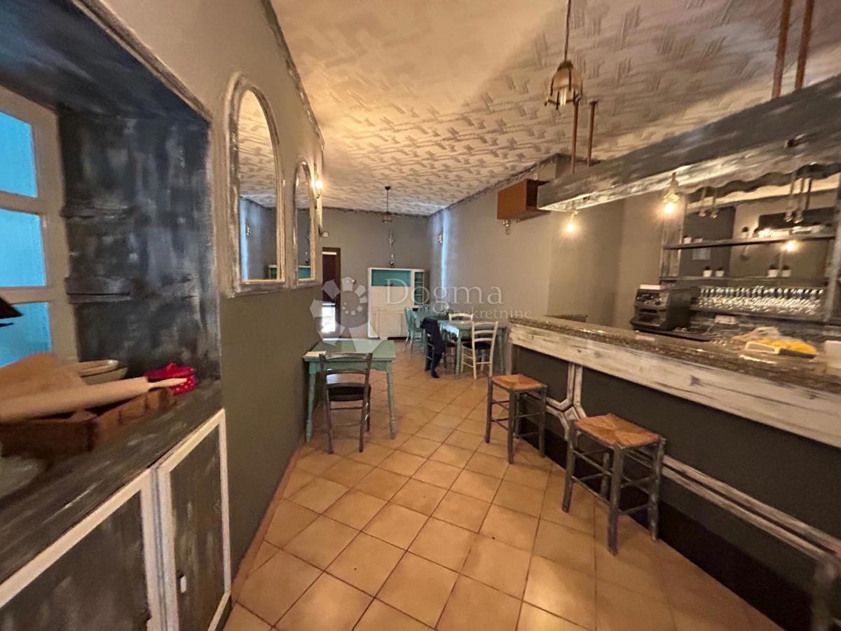 Poslovni prostor Mlaka, Rijeka, 220m2