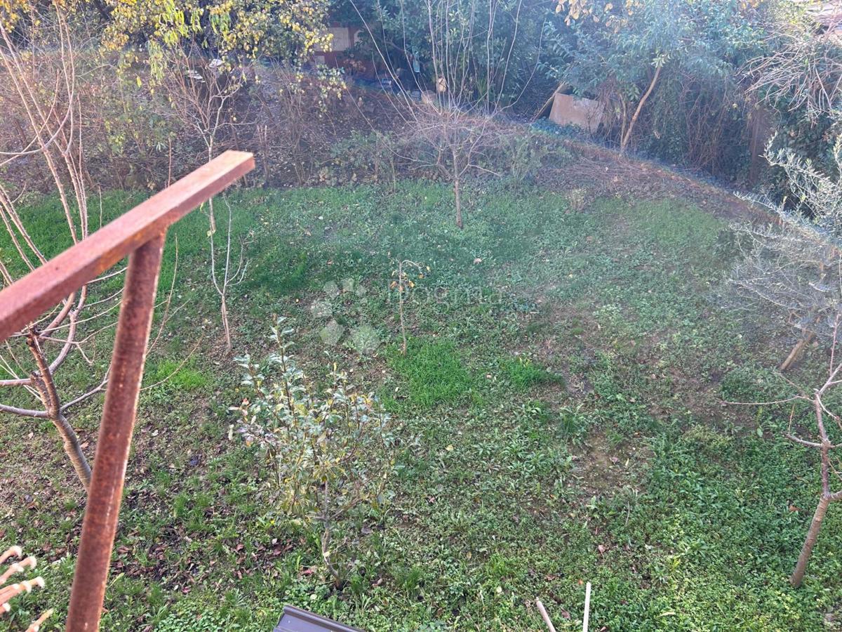 Poslovni prostor Mlaka, Rijeka, 220m2