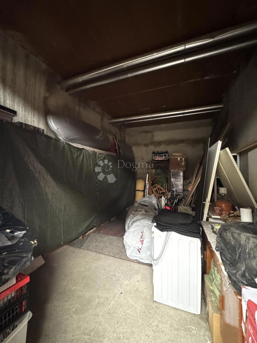 Garaža Travno, Novi Zagreb - Istok, 21,24m2