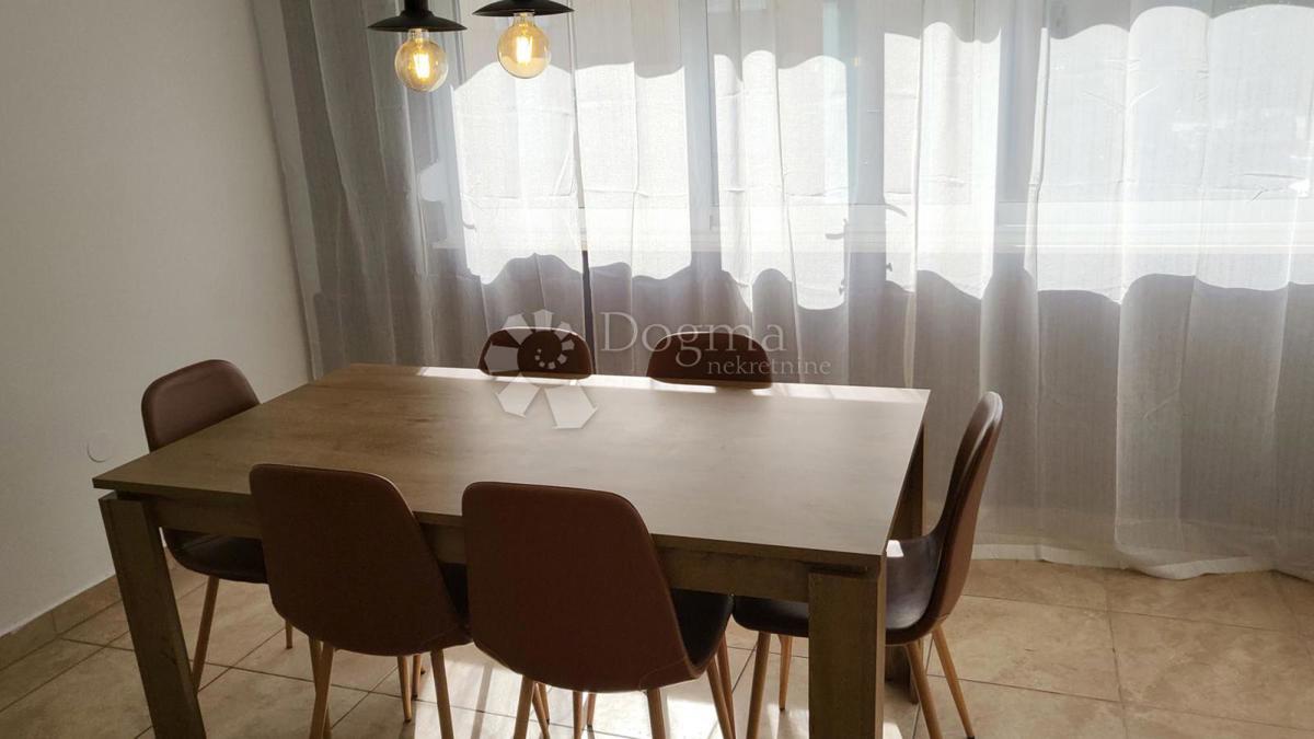 Stanovanje Makarska, 66,21m2